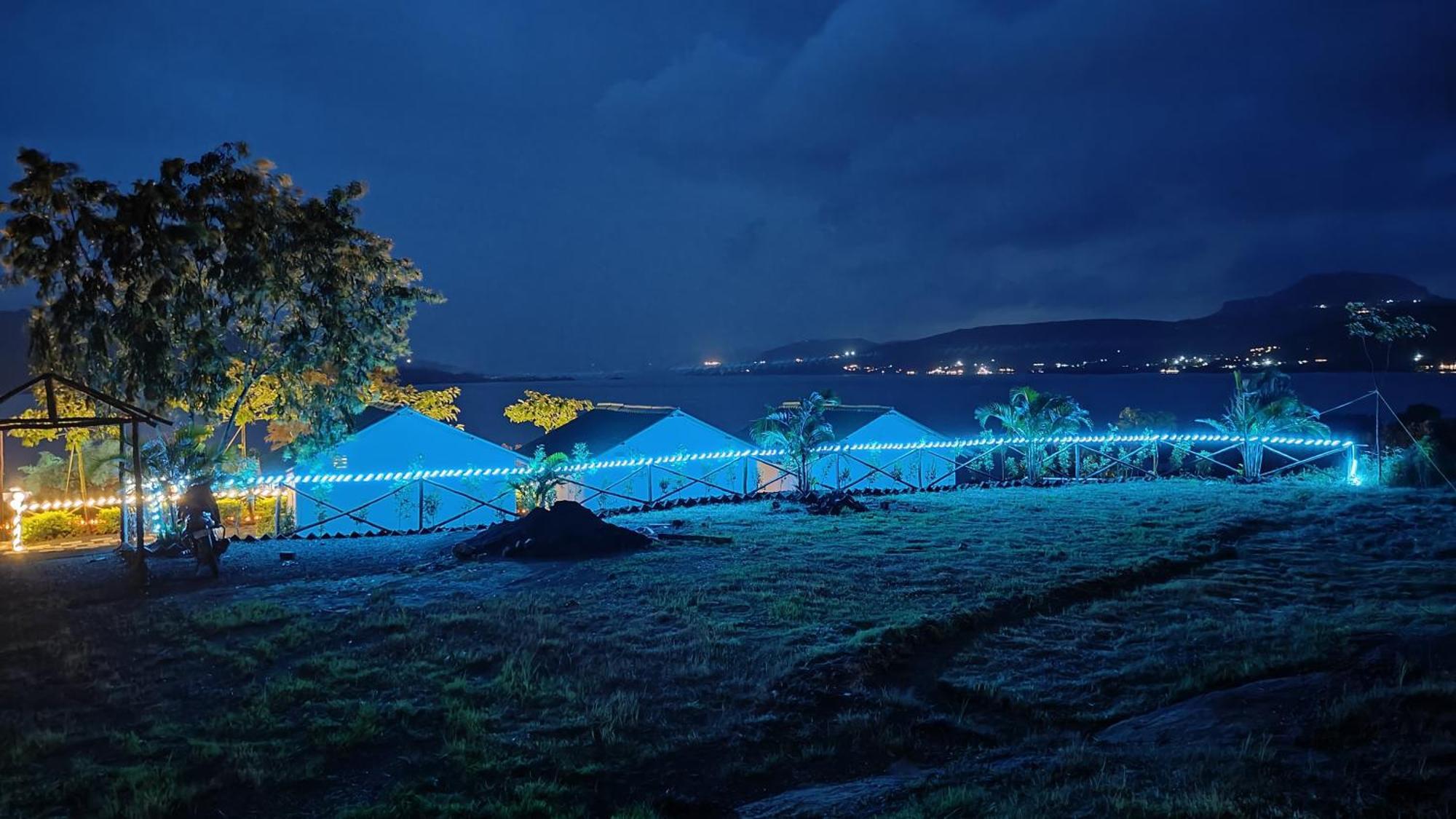 לונבלה Shelby Pawana Lake Cottages & Camping Tents מראה חיצוני תמונה