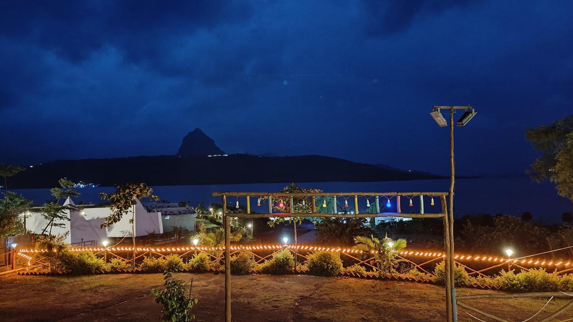 לונבלה Shelby Pawana Lake Cottages & Camping Tents מראה חיצוני תמונה
