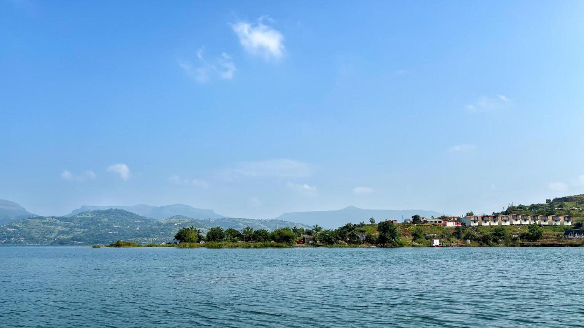 לונבלה Shelby Pawana Lake Cottages & Camping Tents מראה חיצוני תמונה